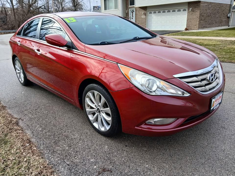 Hyundai Sonata 4dr Sdn 2.4L Auto SE 2013