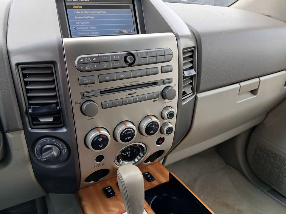 Infiniti QX56 4dr 4WD 2006