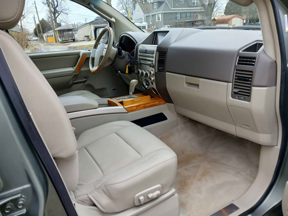 Infiniti QX56 4dr 4WD 2006