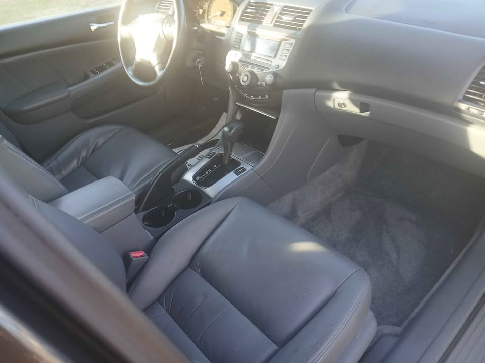 Honda Accord Sdn EX-L AT 2006