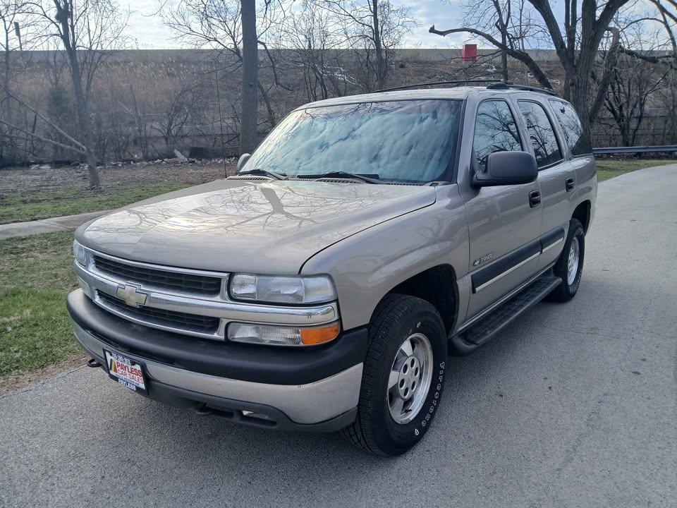 Chevrolet Tahoe 4dr 4WD LS 2001