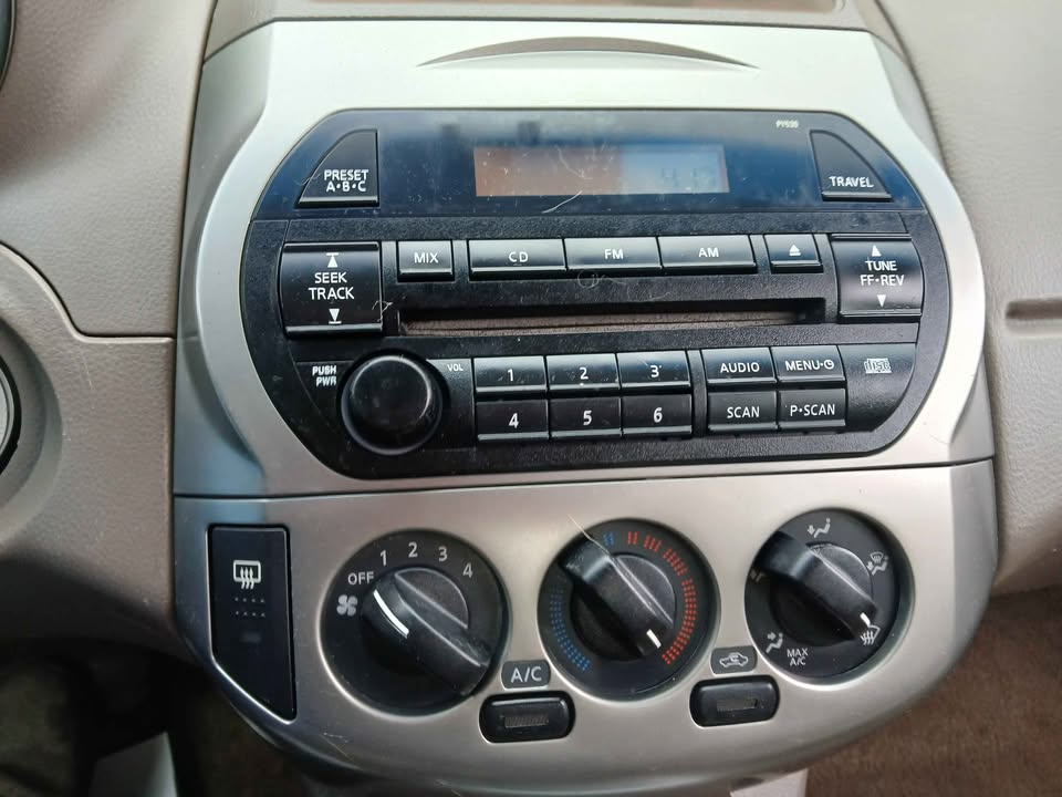 Nissan Altima 4dr Sdn 2.5 S Auto 2004