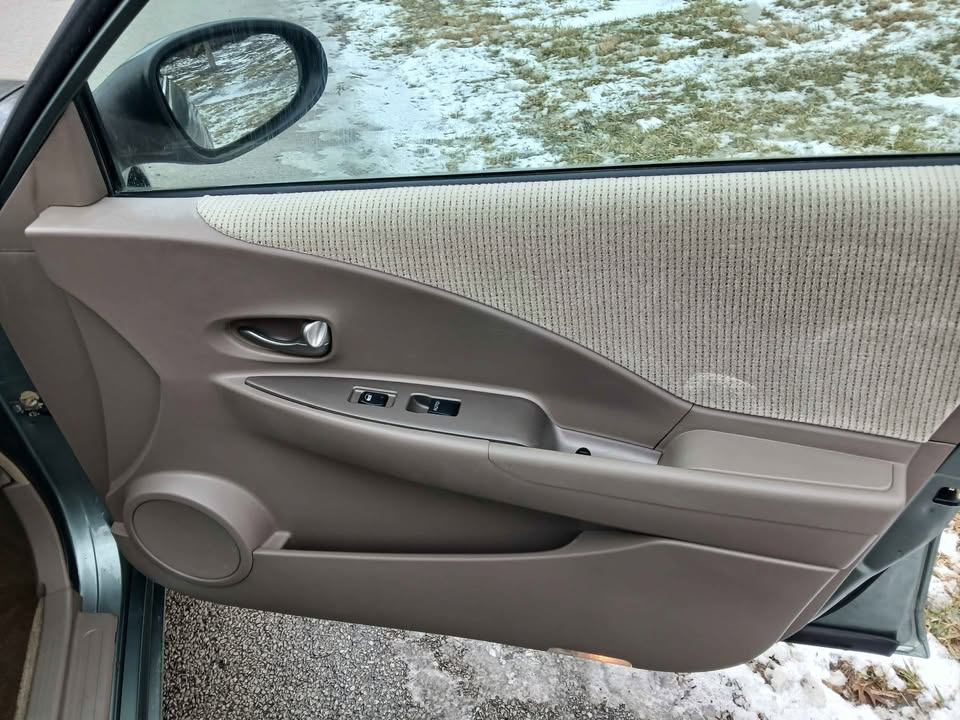 Nissan Altima 4dr Sdn 2.5 S Auto 2004