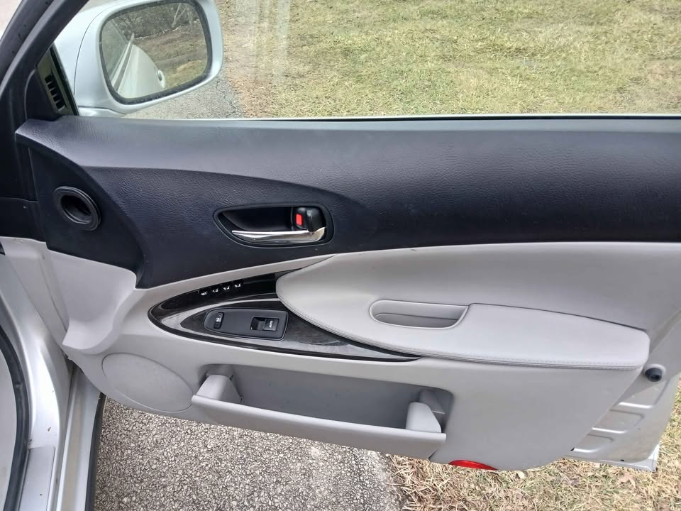 Lexus GS 300 4dr Sdn AWD 2006