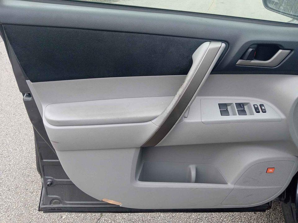 Toyota Highlander 4WD 4dr V6 Sport (Natl) 2009