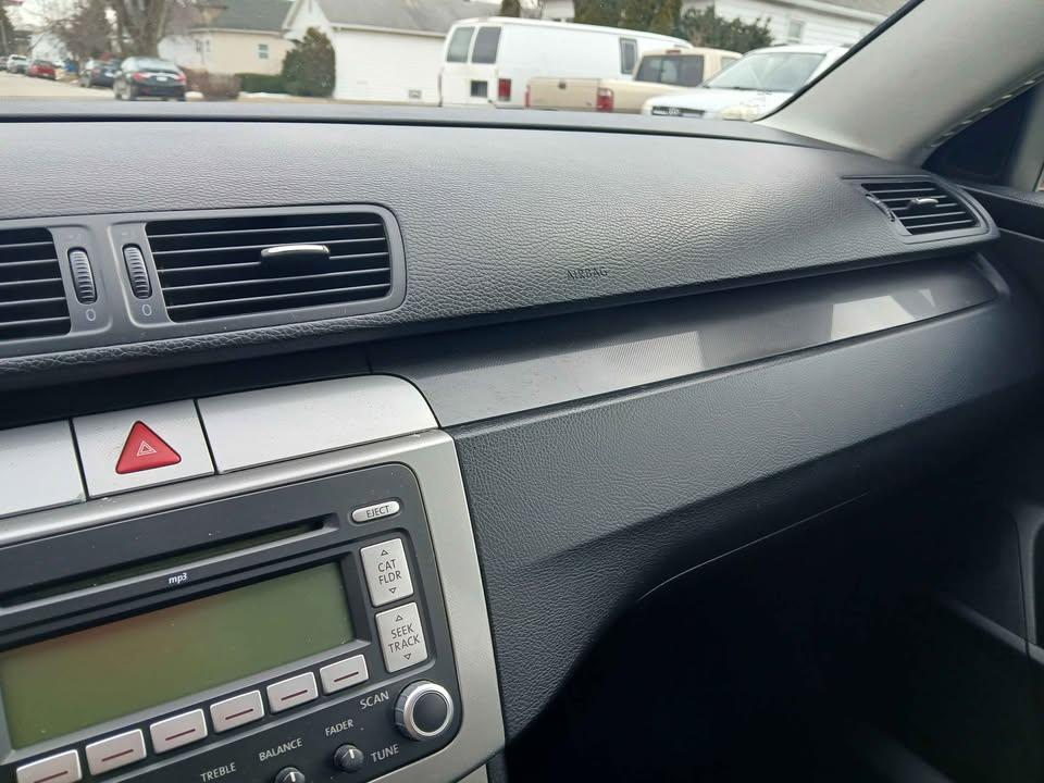 Volkswagen Passat Wagon 4dr Auto 2.0T FWD 2007