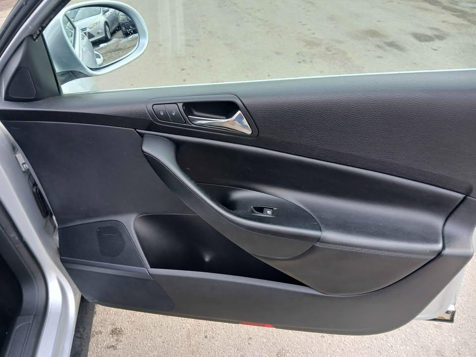 Volkswagen Passat Wagon 4dr Auto 2.0T FWD 2007