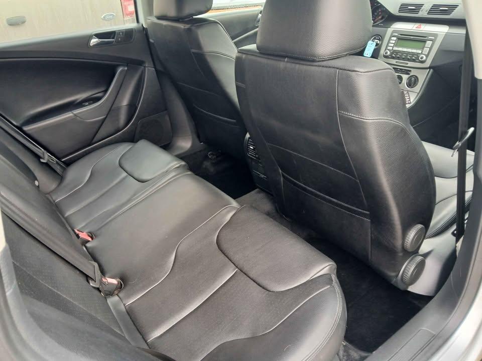 Volkswagen Passat Wagon 4dr Auto 2.0T FWD 2007