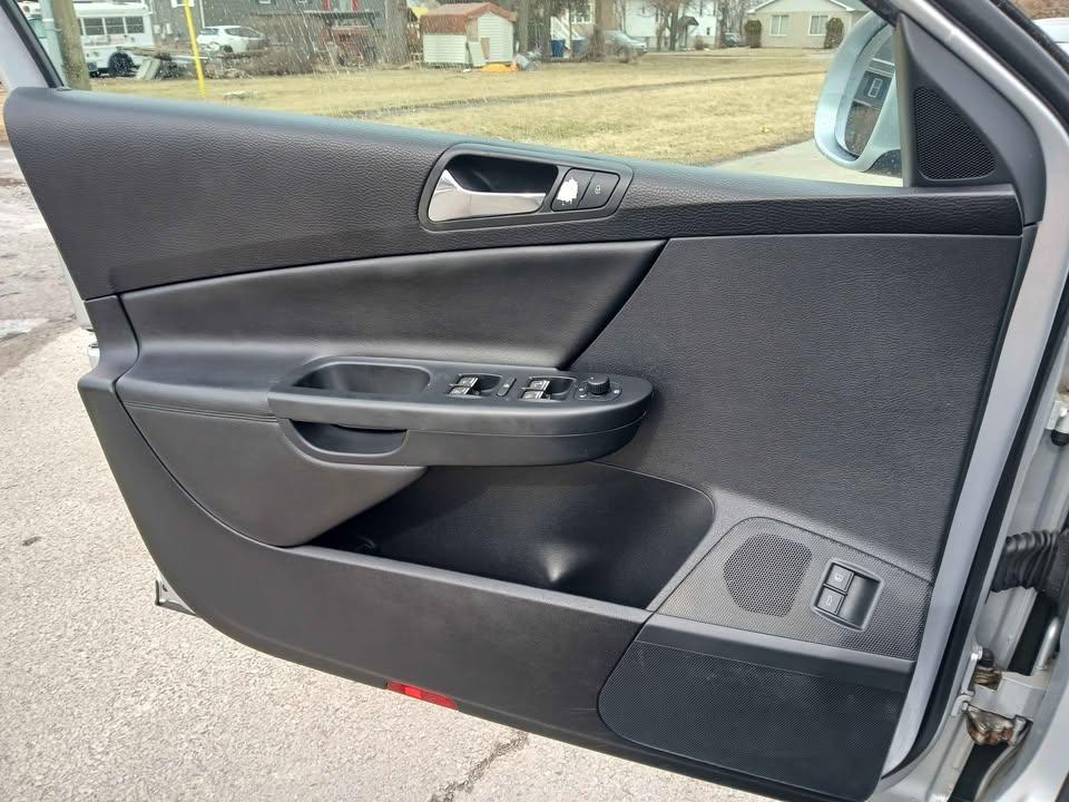 Volkswagen Passat Wagon 4dr Auto 2.0T FWD 2007