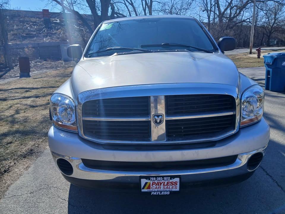 Dodge Ram 1500 2dr Reg Cab 140.5 4WD SLT 2006