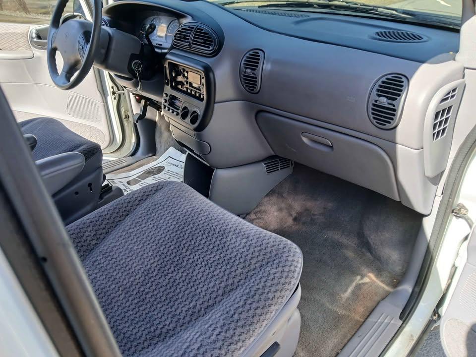 Dodge Caravan 4dr Grand SE 119" WB 2000