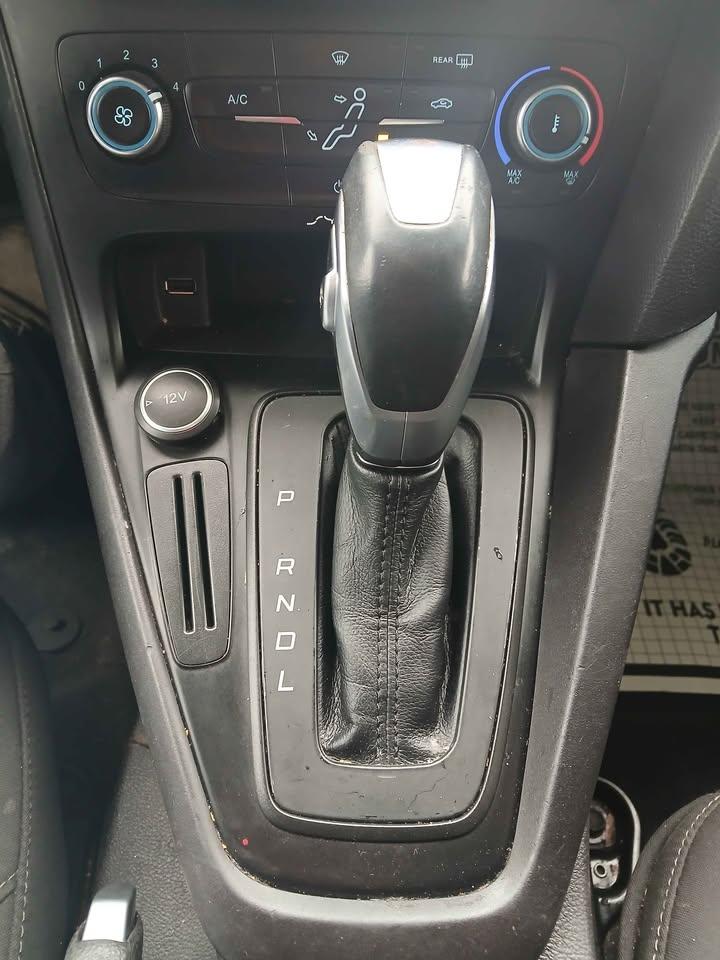 Ford Focus 5dr HB SE 2015