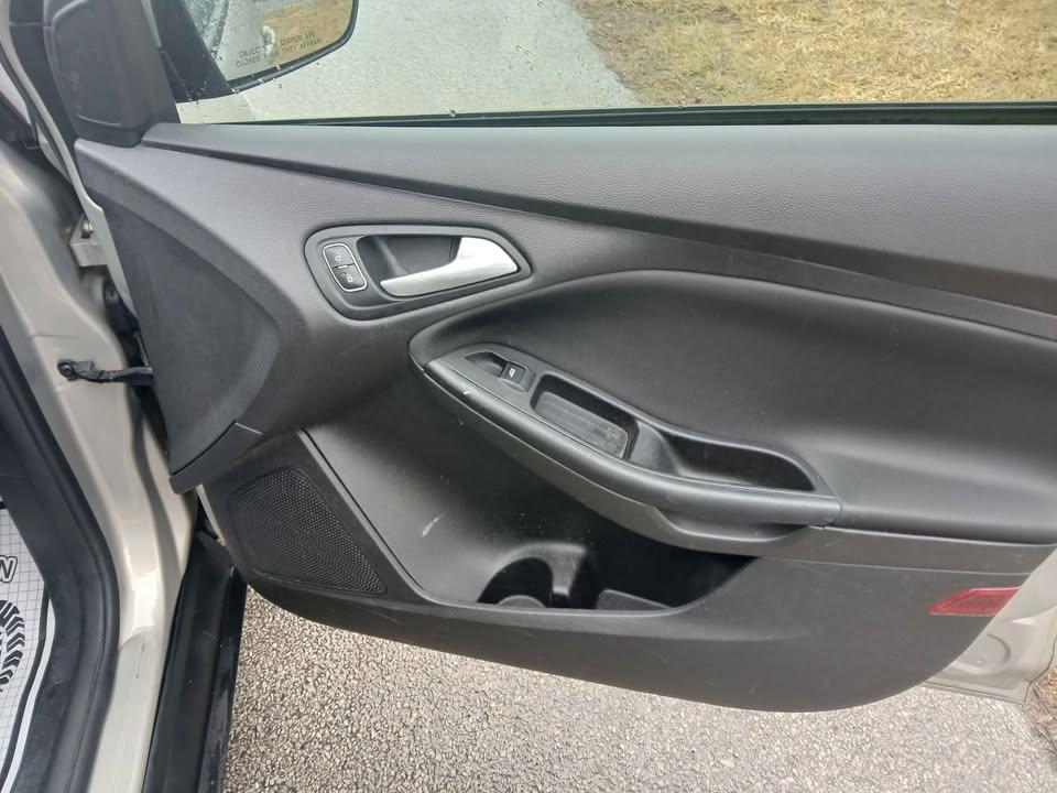 Ford Focus 5dr HB SE 2015