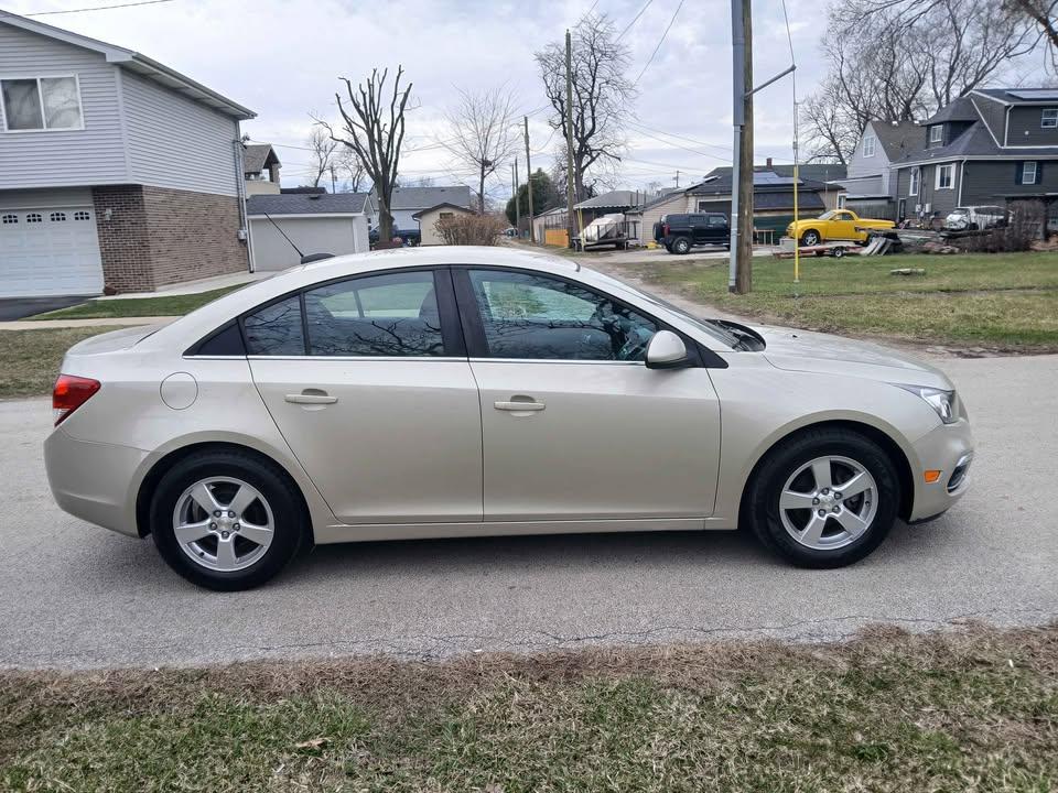Chevrolet Cruze Limited 4dr Sdn Auto LT w/1LT 2016