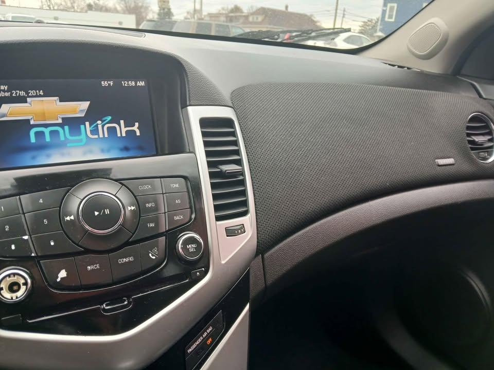 Chevrolet Cruze Limited 4dr Sdn Auto LT w/1LT 2016