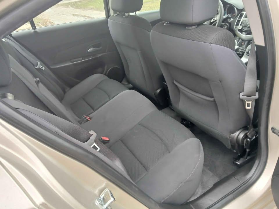 Chevrolet Cruze Limited 4dr Sdn Auto LT w/1LT 2016