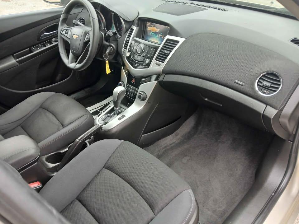 Chevrolet Cruze Limited 4dr Sdn Auto LT w/1LT 2016