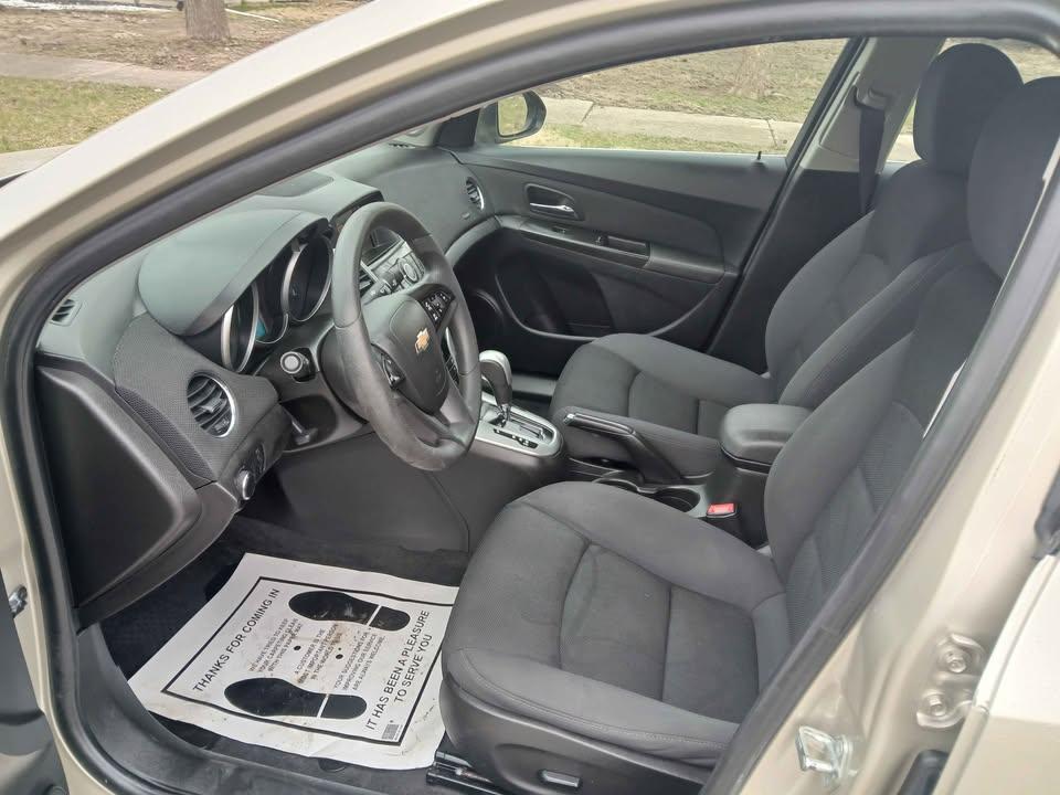 Chevrolet Cruze Limited 4dr Sdn Auto LT w/1LT 2016