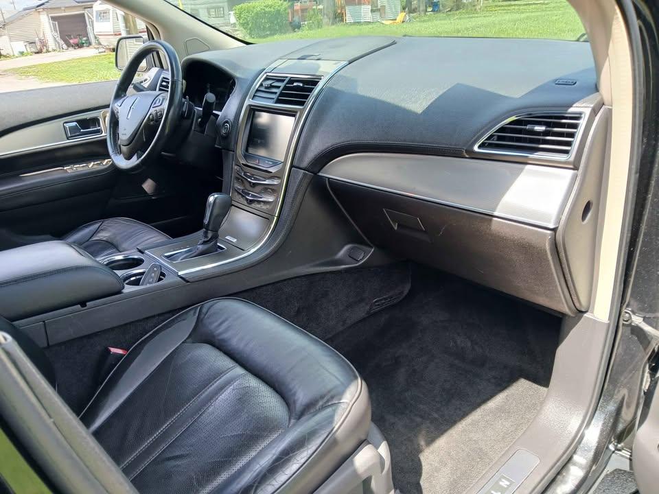 Lincoln MKX AWD 4dr 2013