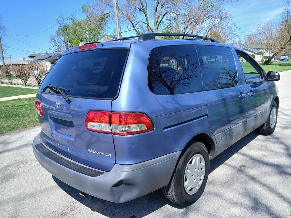 Toyota Sienna 5dr CE (Natl) 2003