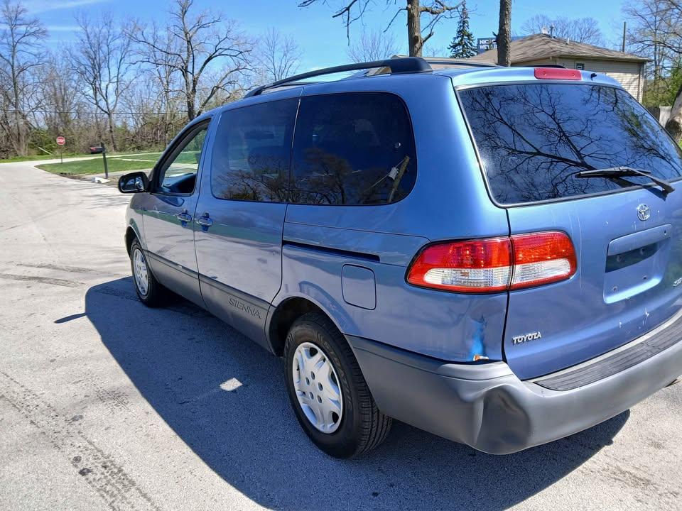 Toyota Sienna 5dr CE (Natl) 2003