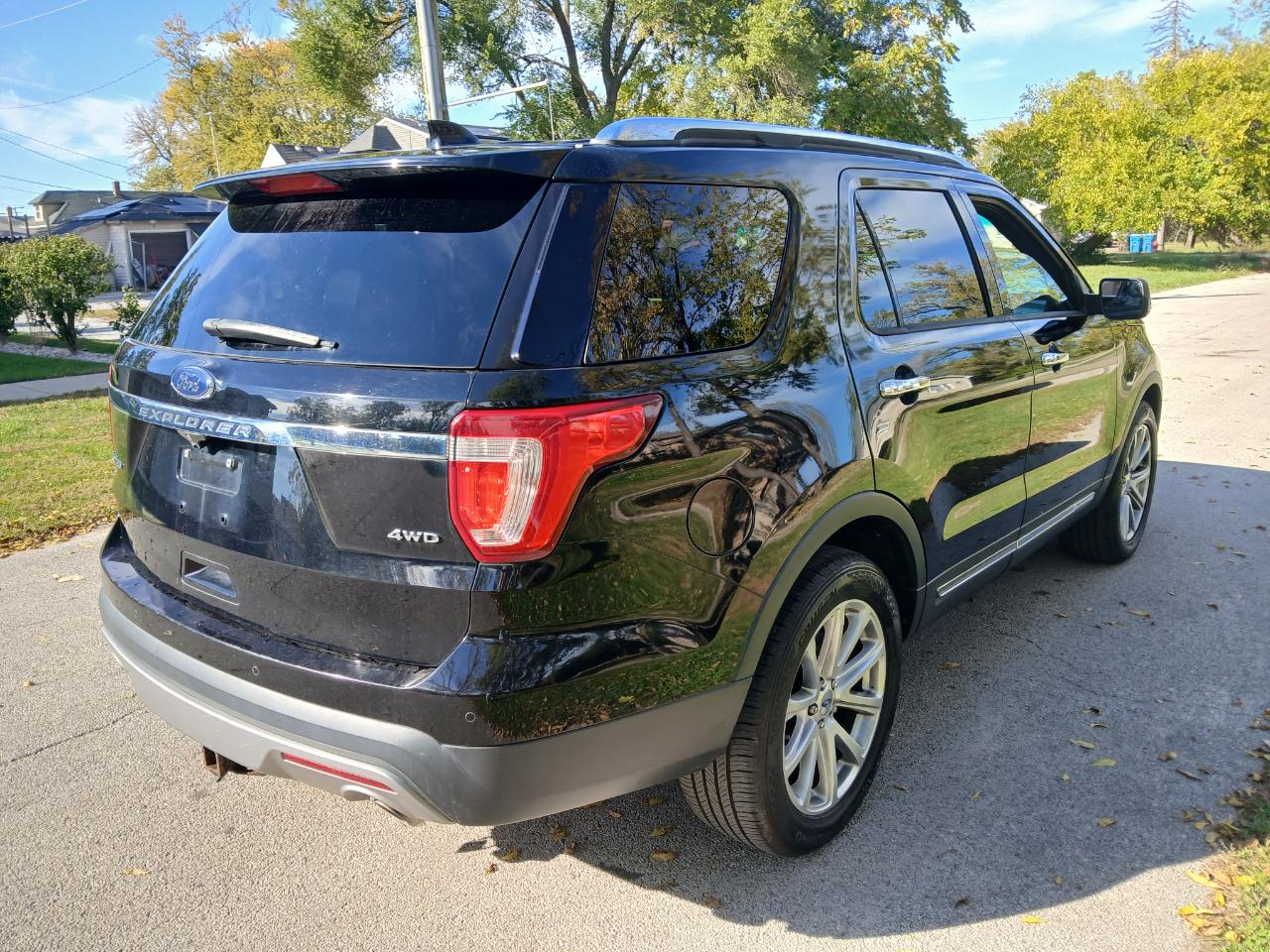Ford Explorer Limited 4WD 2017