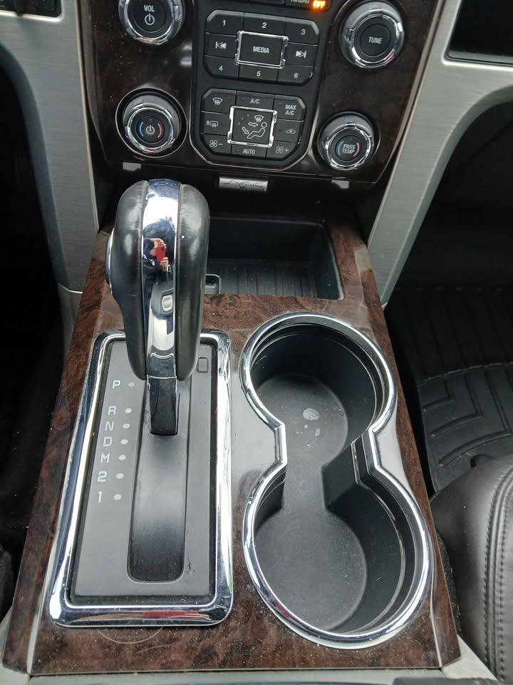 Ford F-150 4WD SuperCrew 145" King Ranch 2014