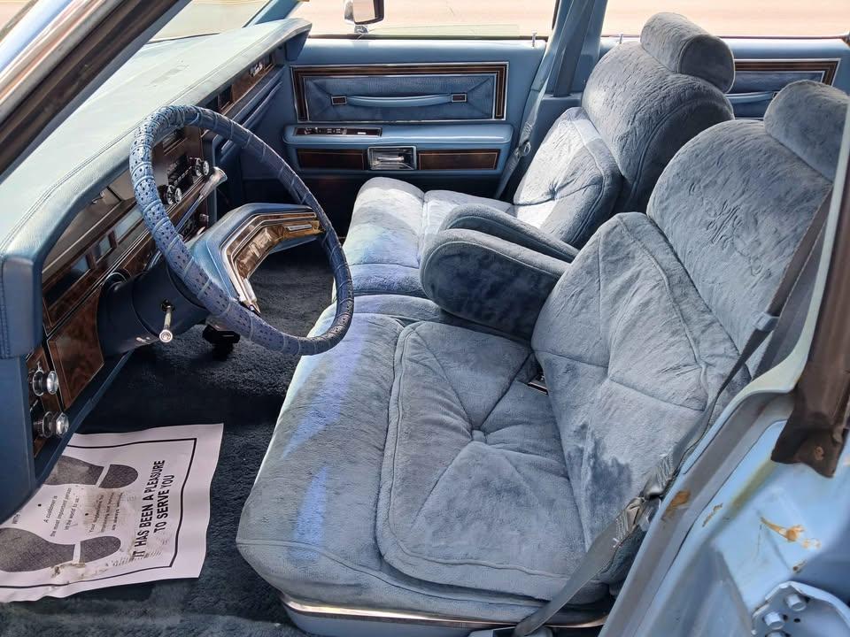 Lincoln Town Car 4dr Sdn Cartier 1979
