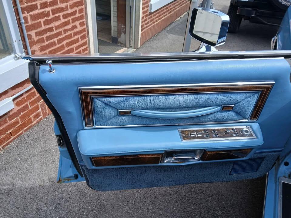 Lincoln Town Car 4dr Sdn Cartier 1979