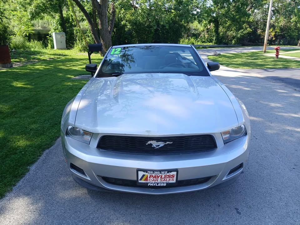 Ford Mustang 2dr Conv V6 2012