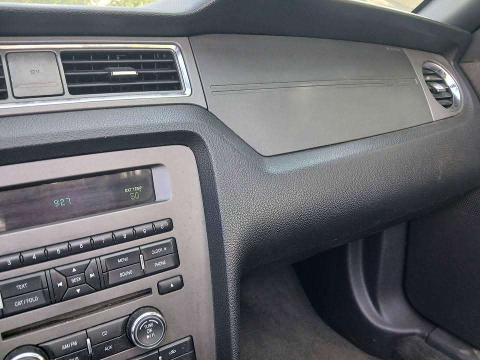 Ford Mustang 2dr Conv V6 2012