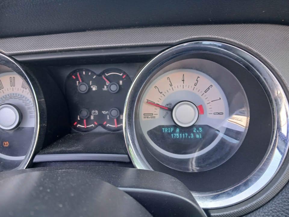 Ford Mustang 2dr Conv V6 2012