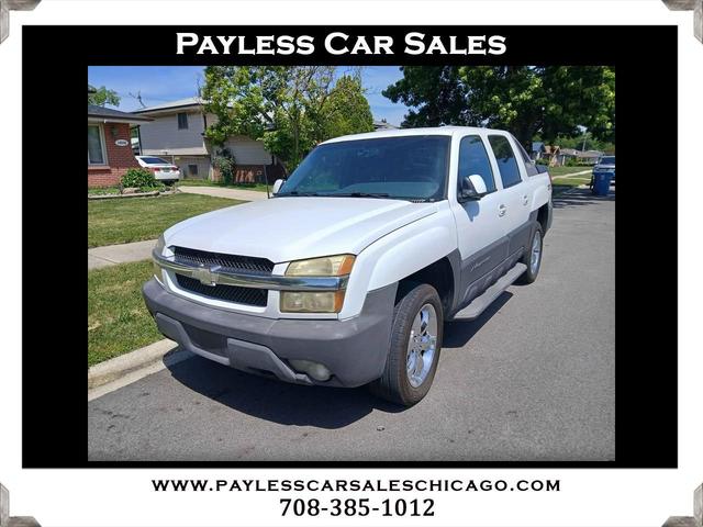 White 2003 Chevrolet Avalanche 1500 4WD Pickup Truck Four-Wheel Drive 4-Speed Automatic