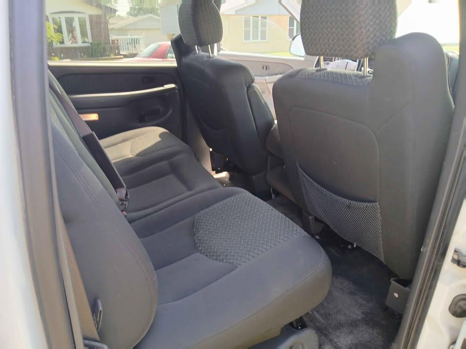 Chevrolet Avalanche 1500 5dr Crew Cab 130" WB 4WD 2003