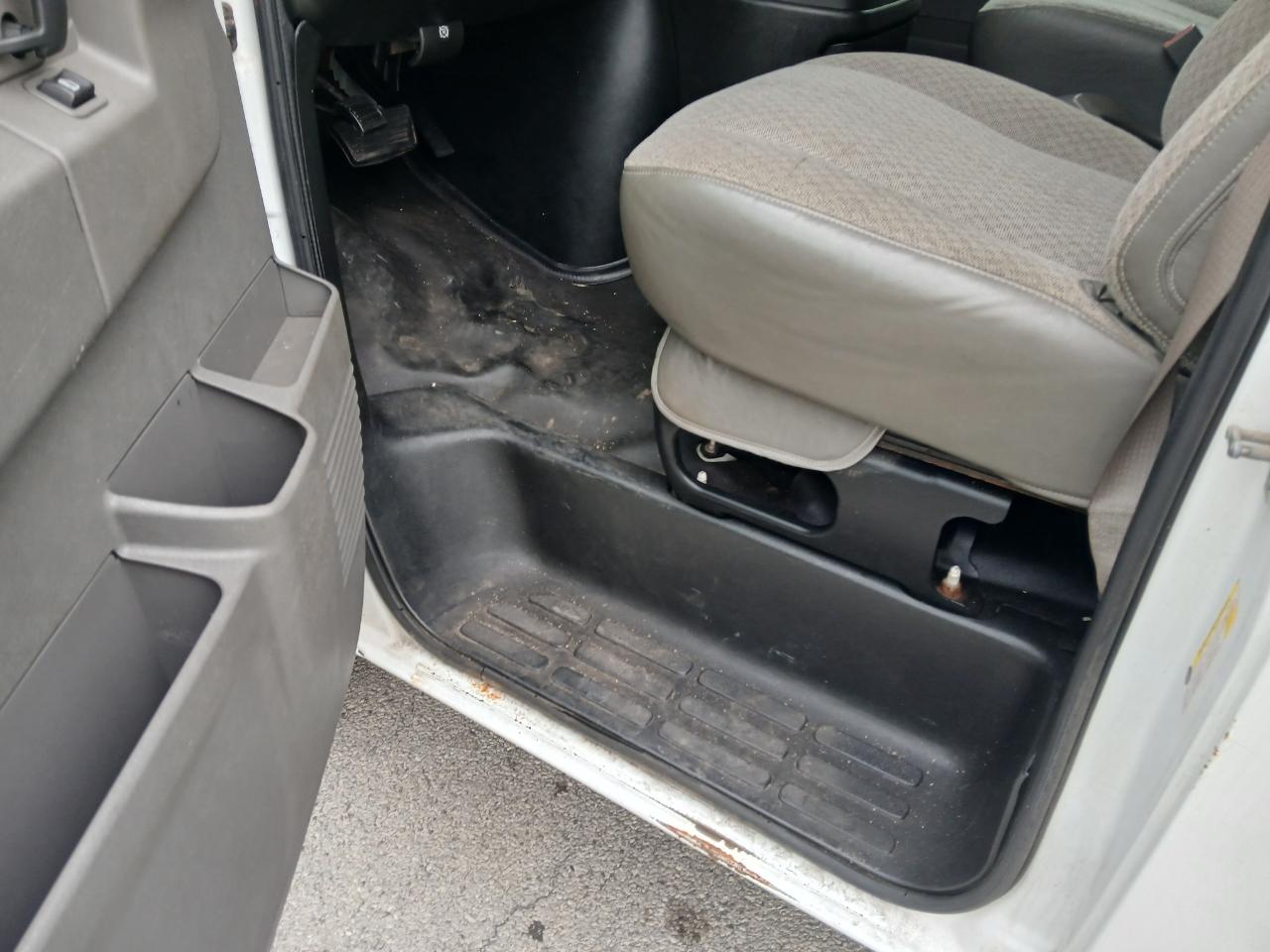 Chevrolet Express Cargo Van RWD 2500 135" 2018