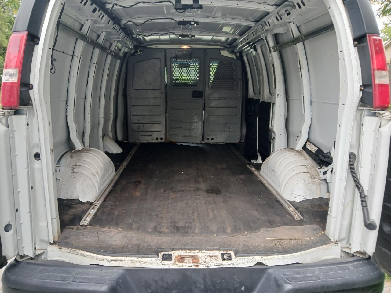 Chevrolet Express Cargo Van RWD 2500 135" 2018
