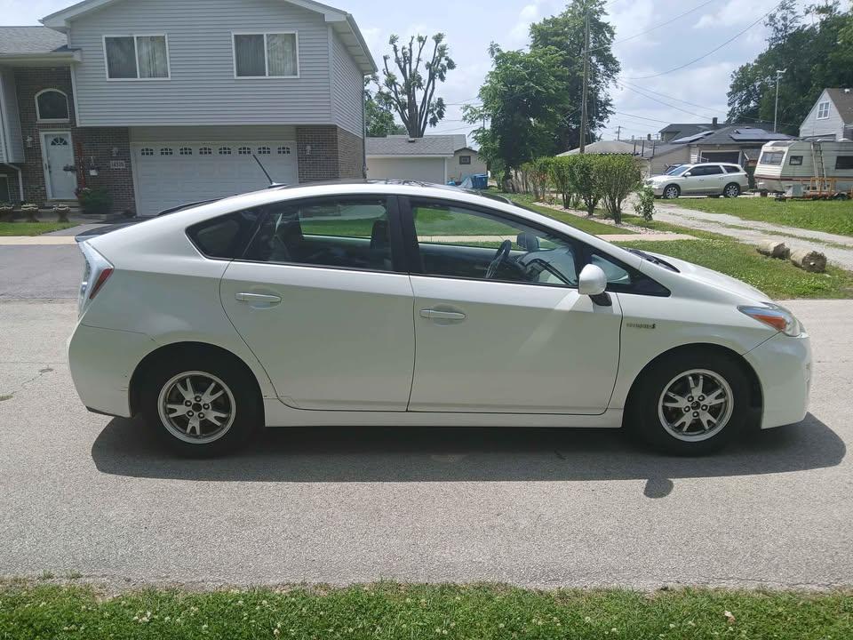 Toyota Prius 5dr HB III (Natl) 2011