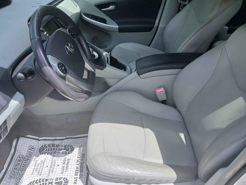 Toyota Prius 5dr HB III (Natl) 2011