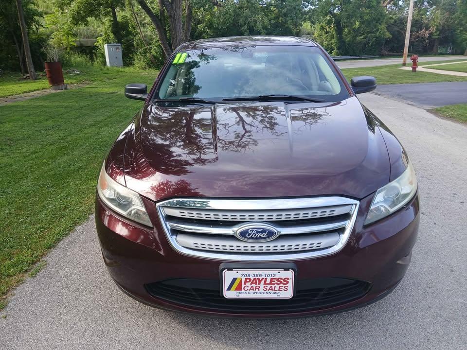 Ford Taurus 4dr Sdn SE FWD 2011