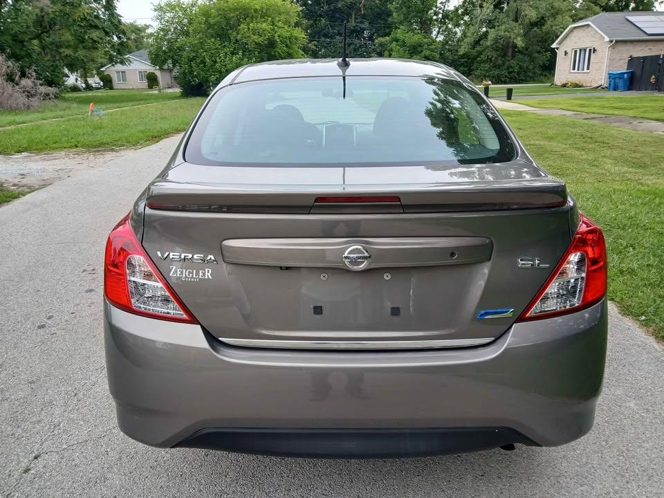 Nissan Versa 4dr Sdn CVT 1.6 SL *Ltd Avail* 2015