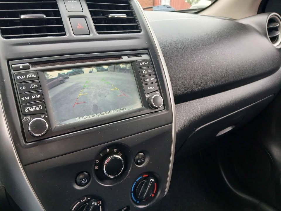 Nissan Versa 4dr Sdn CVT 1.6 SL *Ltd Avail* 2015