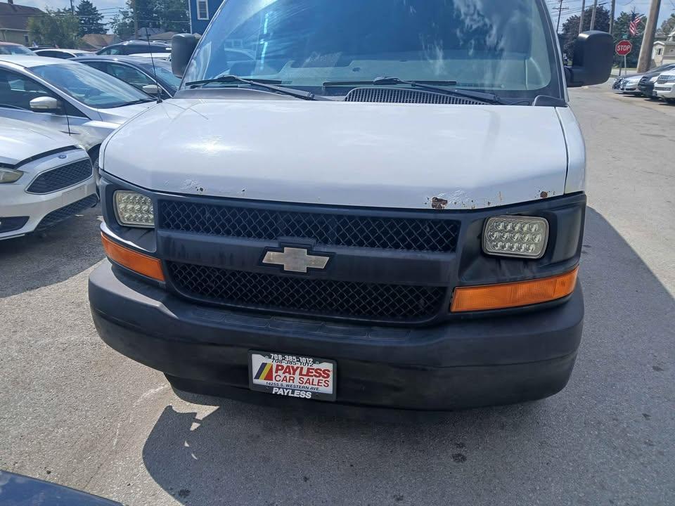 Chevrolet Express Cargo Van RWD 2500 135" 2013