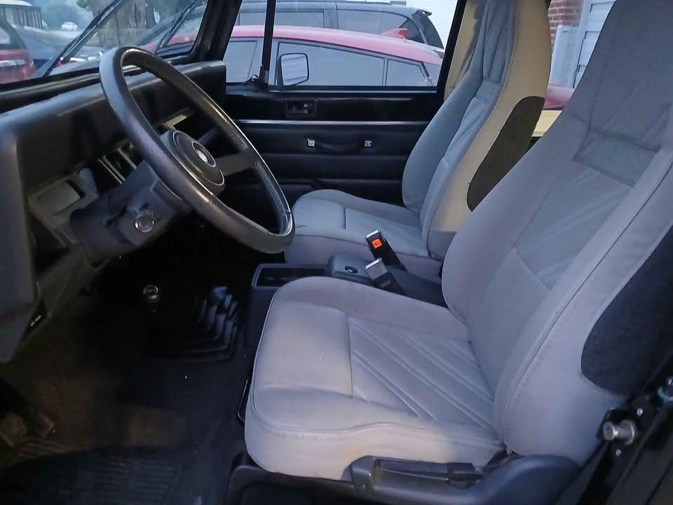 Jeep Wrangler 2dr Base 1993