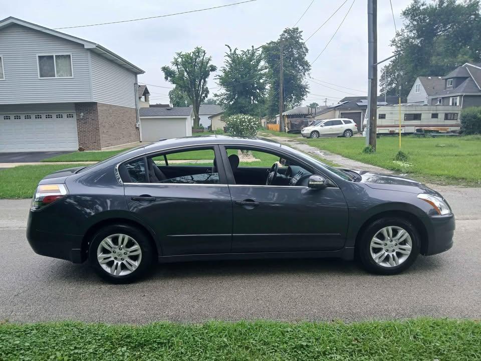 Nissan Altima 4dr Sdn I4 CVT 2.5 S 2011