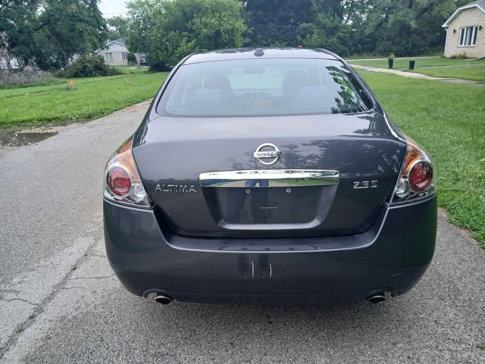 Nissan Altima 4dr Sdn I4 CVT 2.5 S 2011