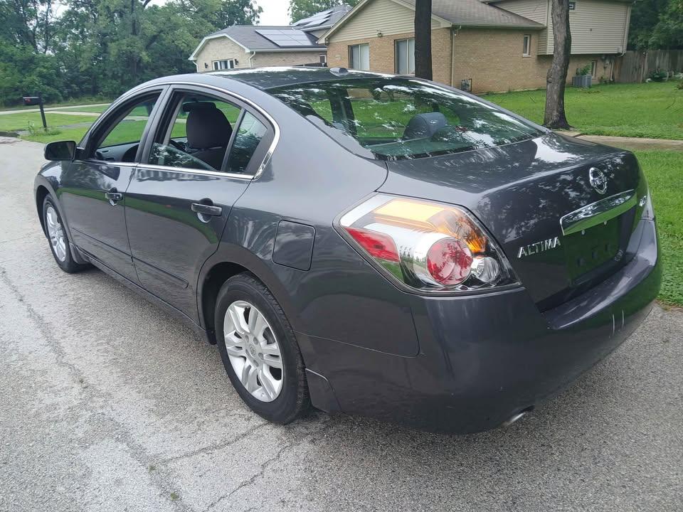 Nissan Altima 4dr Sdn I4 CVT 2.5 S 2011
