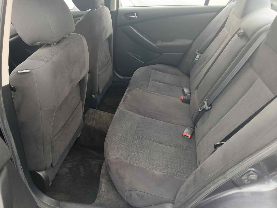Nissan Altima 4dr Sdn I4 CVT 2.5 S 2011