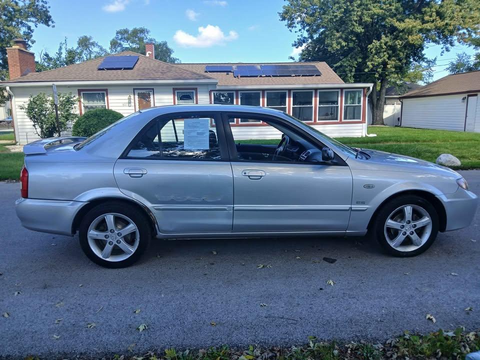 Mazda Protege 4dr Sdn LX Auto 2003