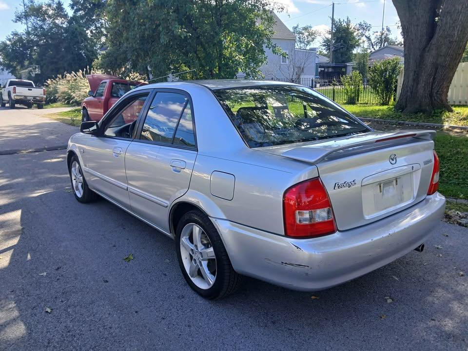 Mazda Protege 4dr Sdn LX Auto 2003