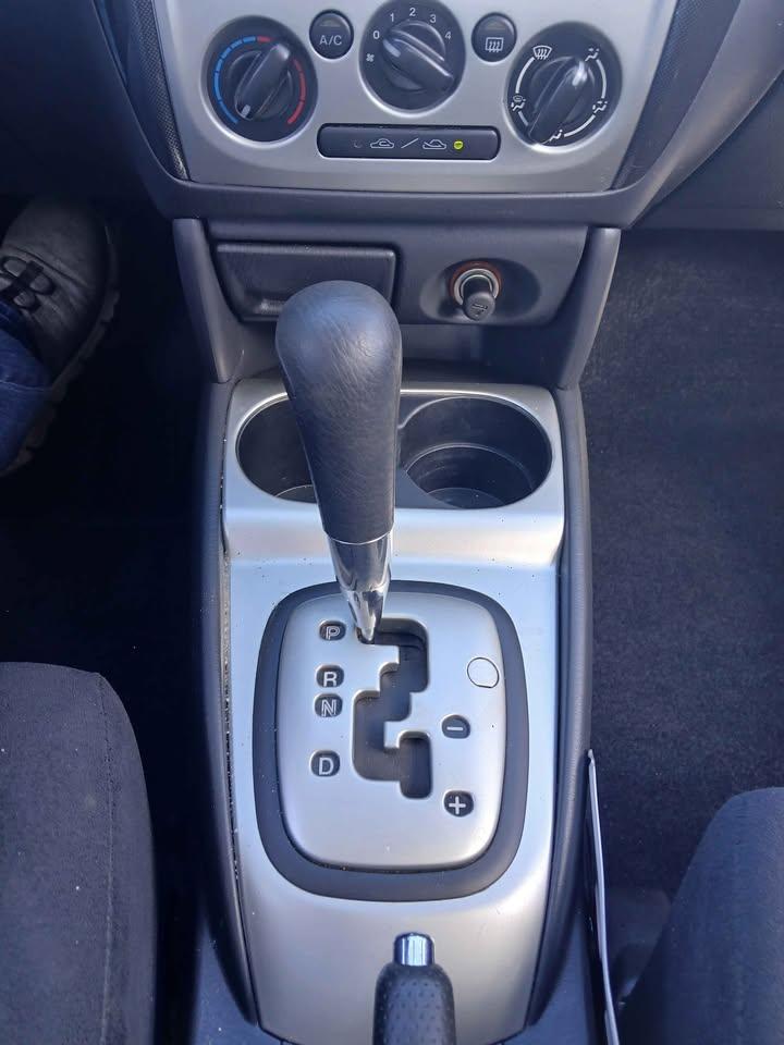 Mazda Protege 4dr Sdn LX Auto 2003